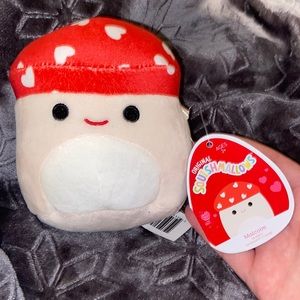 Brand New Malcolm the Mushroom Squishmellow with tags!